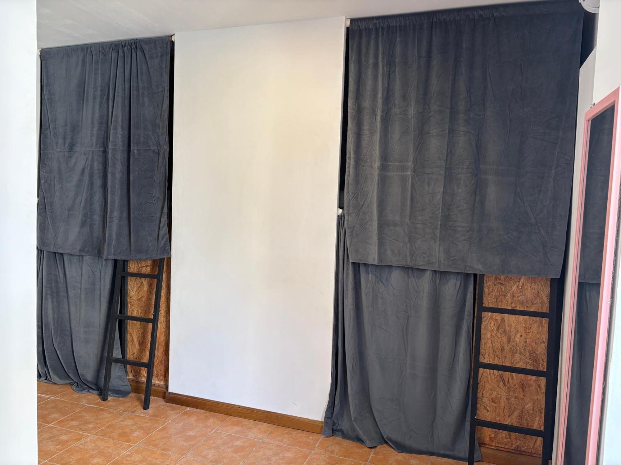 Spanglish Hostel Benidorm Ngoại thất bức ảnh